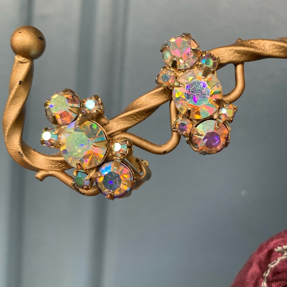 Vintage Pink Rhinestone Goldtone Clip On Earrings Homecoming Prom Bridal Party - Picture 6 of 7